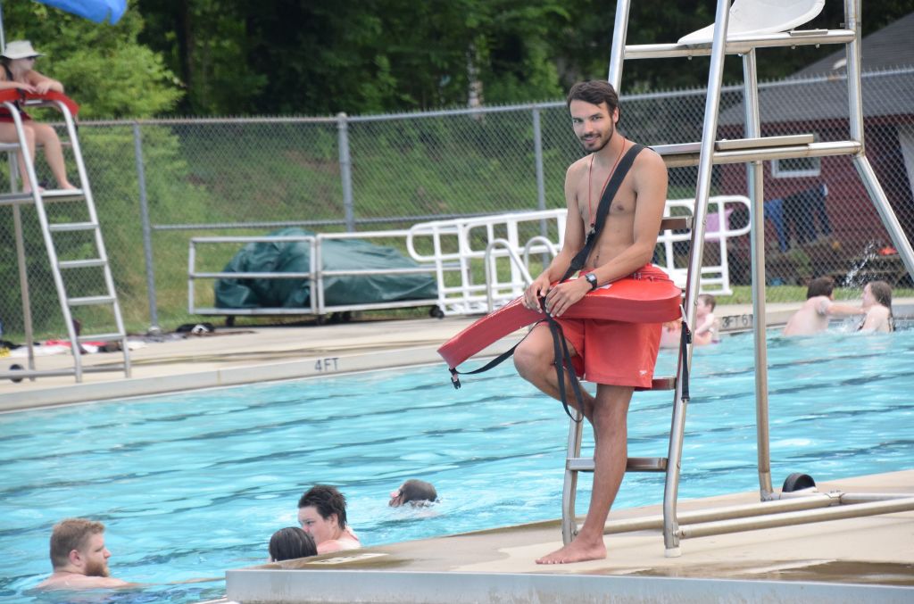 swimming pool 6-14-20 038 (1024x677).jpg